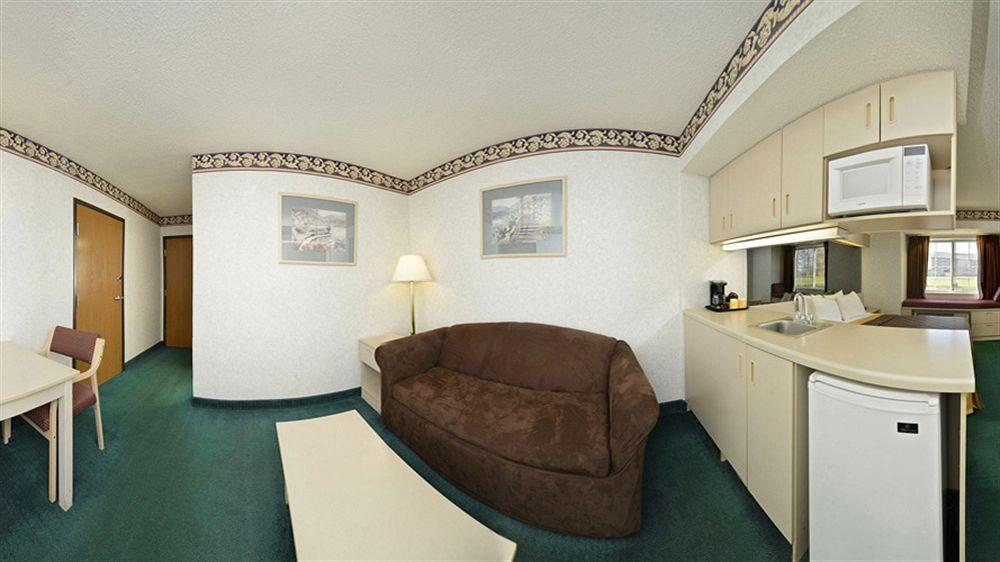 Microtel & By Wyndham - Columbus North Hotel
