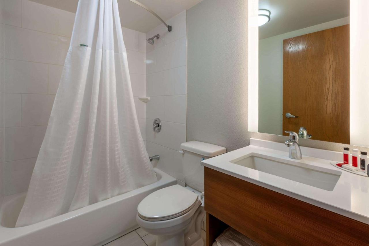 Microtel & By Wyndham - Columbus North