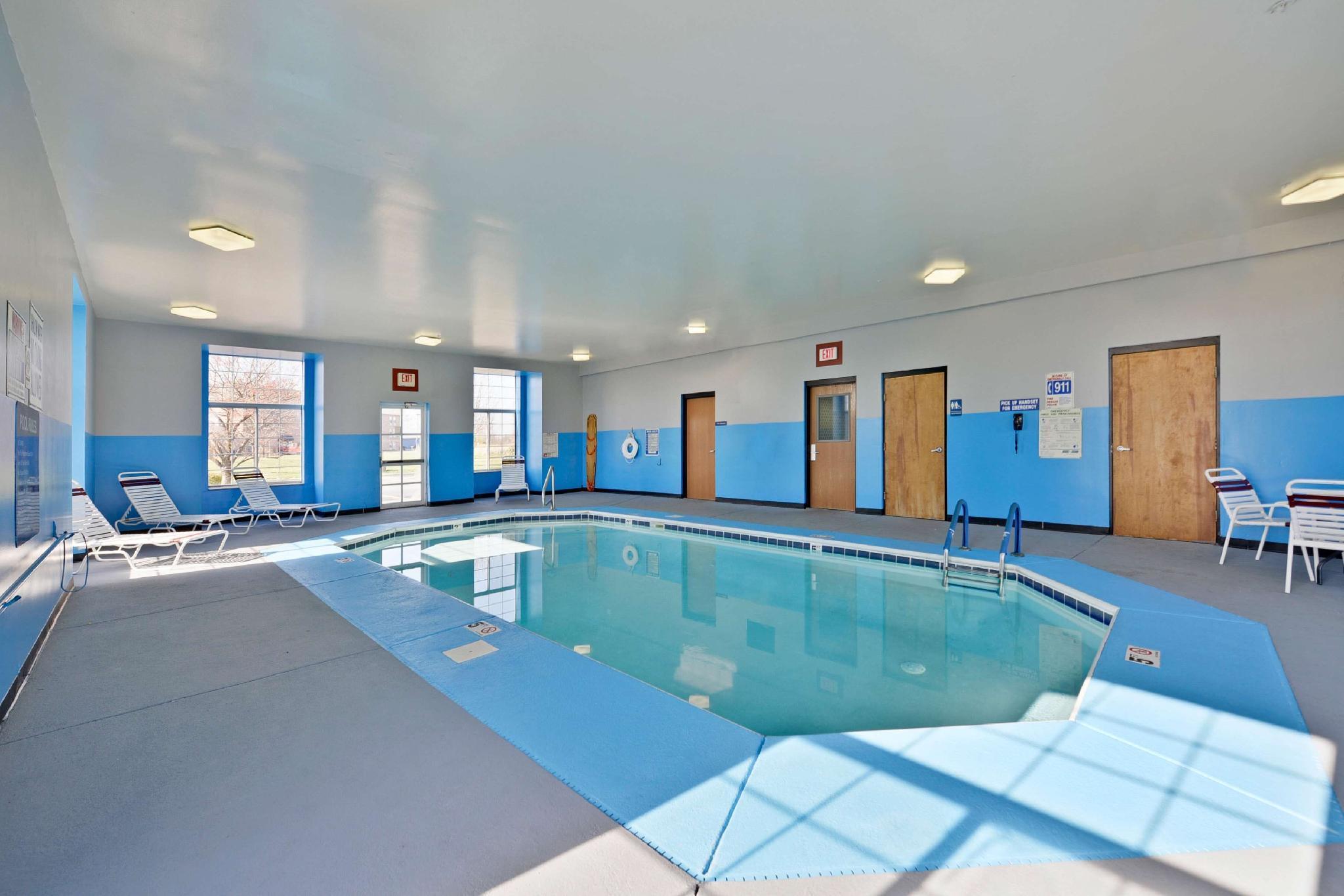 Hotel Microtel & By Wyndham - Columbus North Sunbury