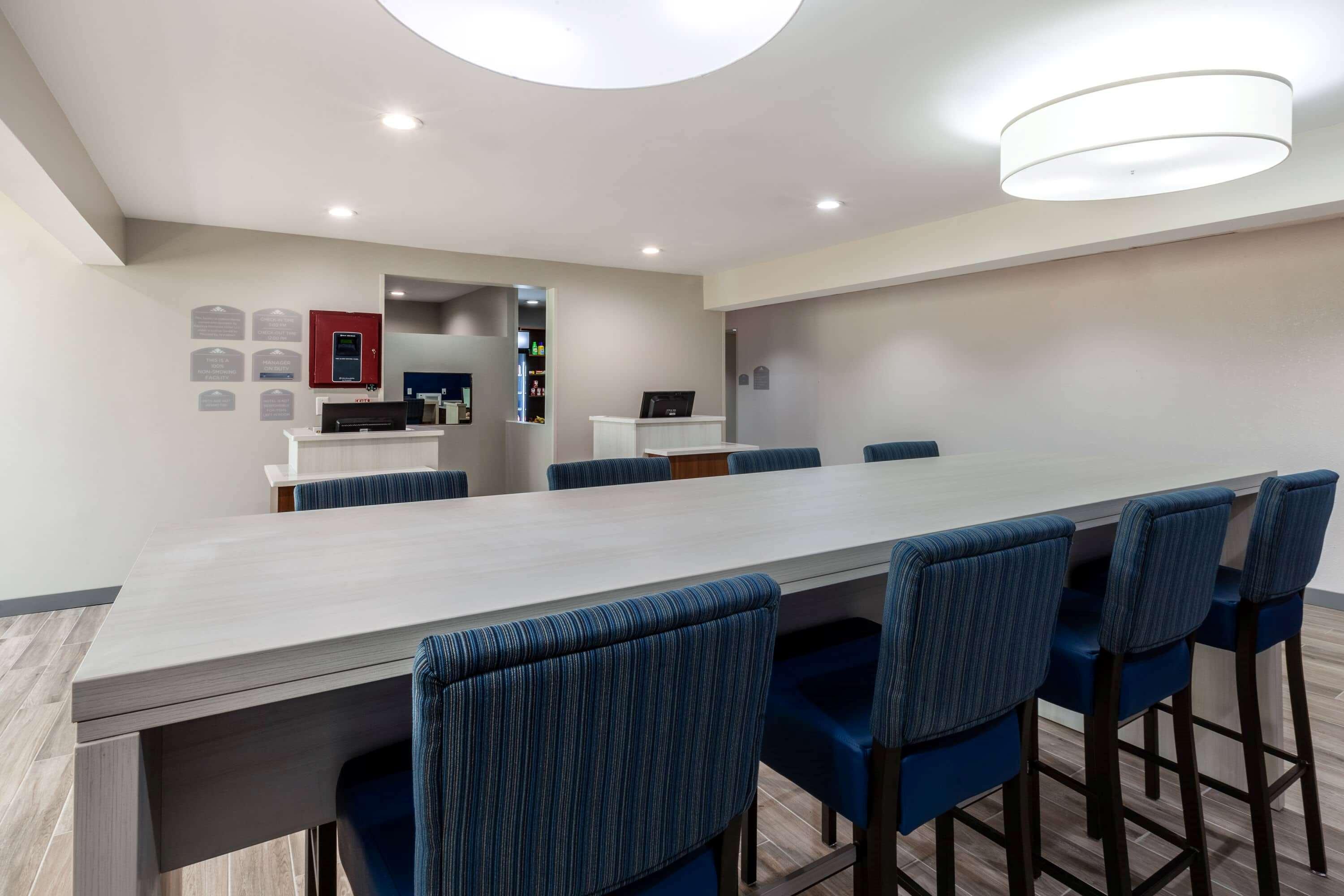 Microtel & By Wyndham - Columbus North 2*