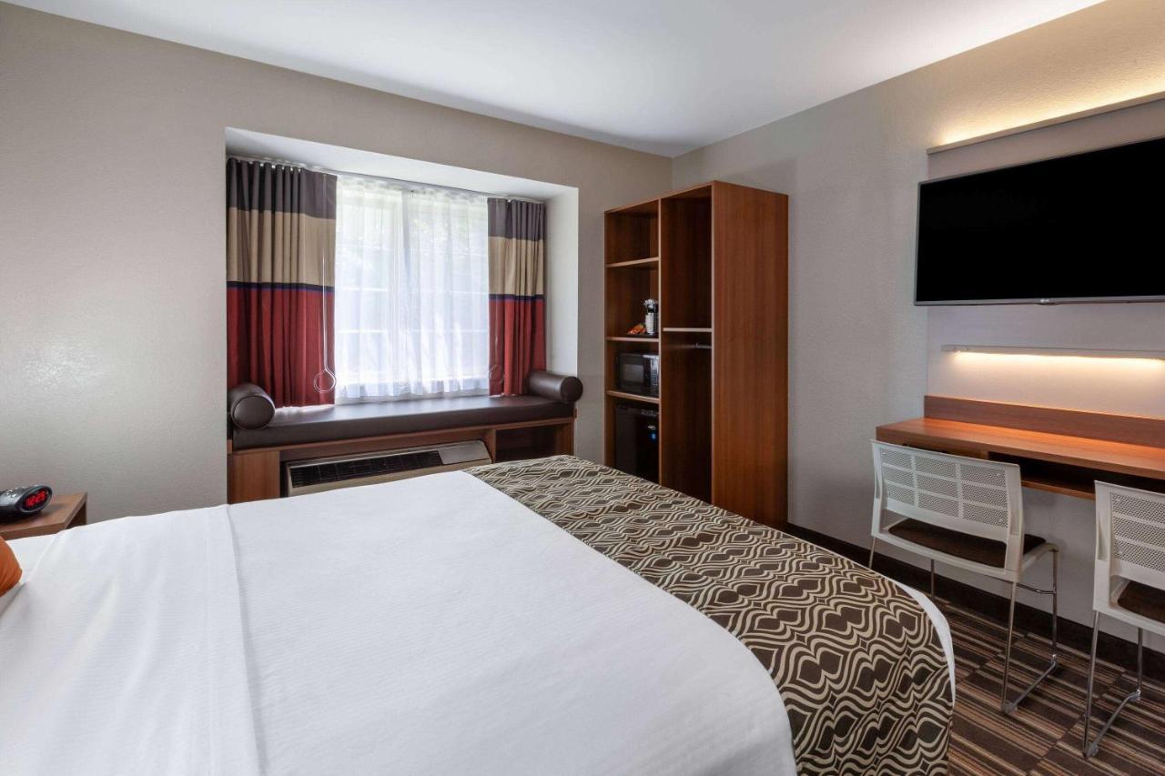 Hotel Microtel & By Wyndham - Columbus North 2*