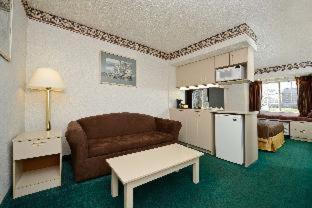 Hotel Microtel & By Wyndham - Columbus North 2*