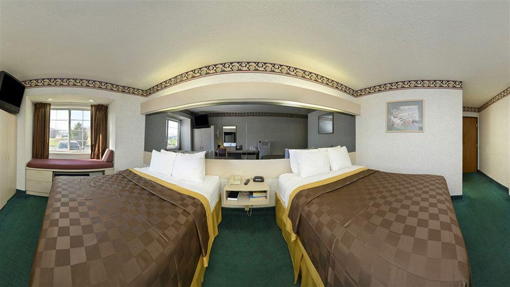 Microtel & By Wyndham - Columbus North 2*